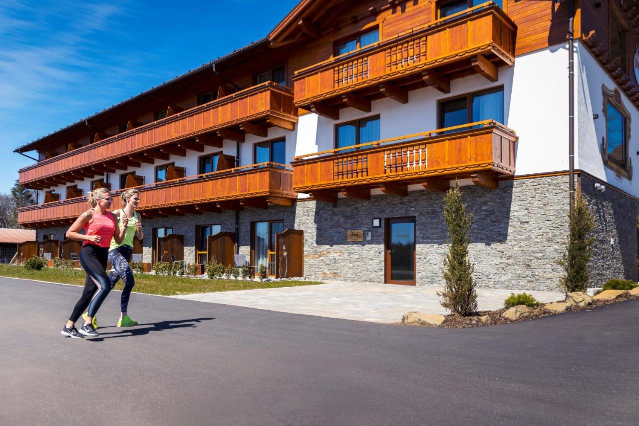 Steig Hotel Bad Marienberg Ngoại thất bức ảnh